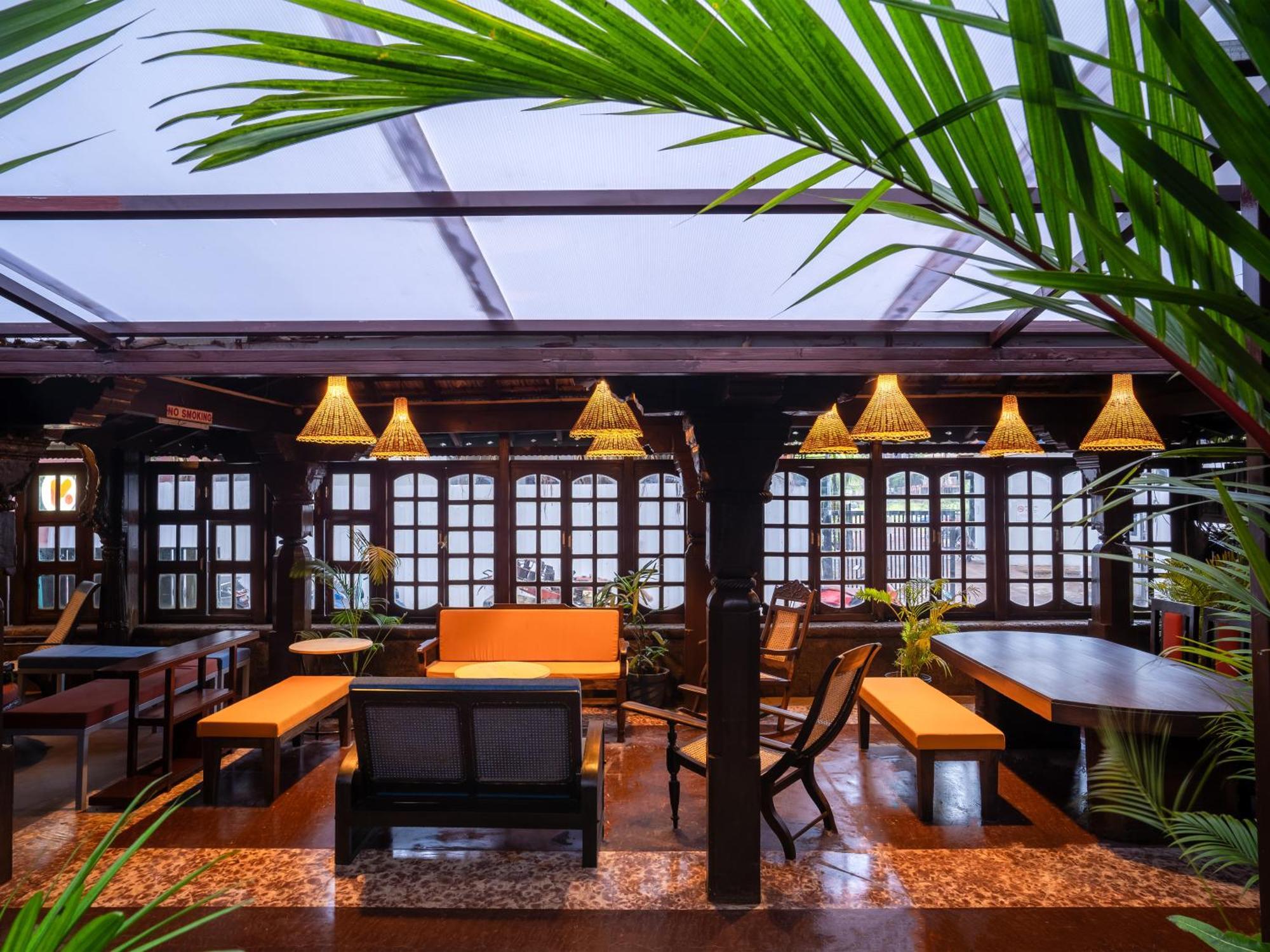Madpackers Goa Anjuna - Bar Esterno foto