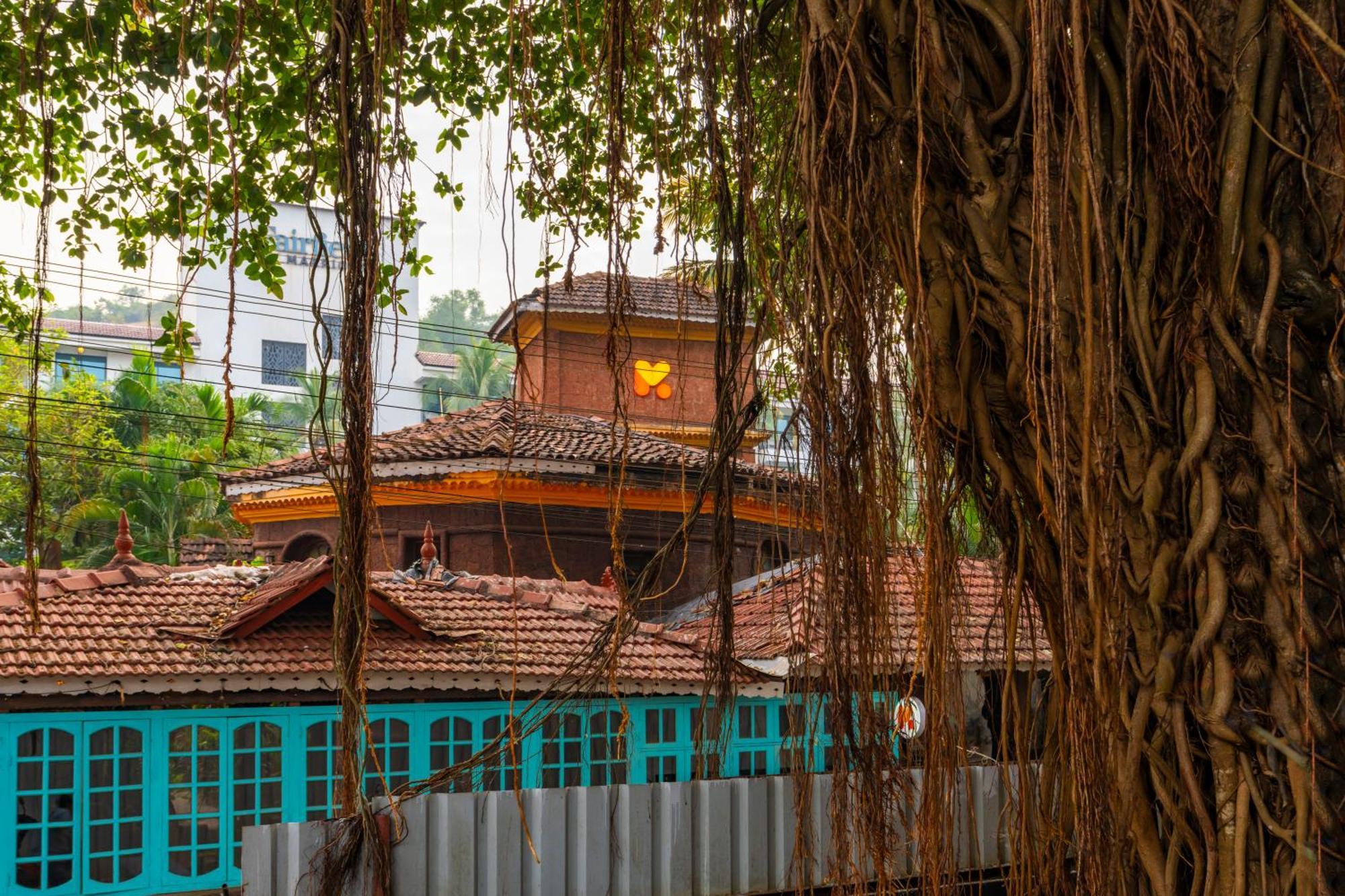 Madpackers Goa Anjuna - Bar Esterno foto