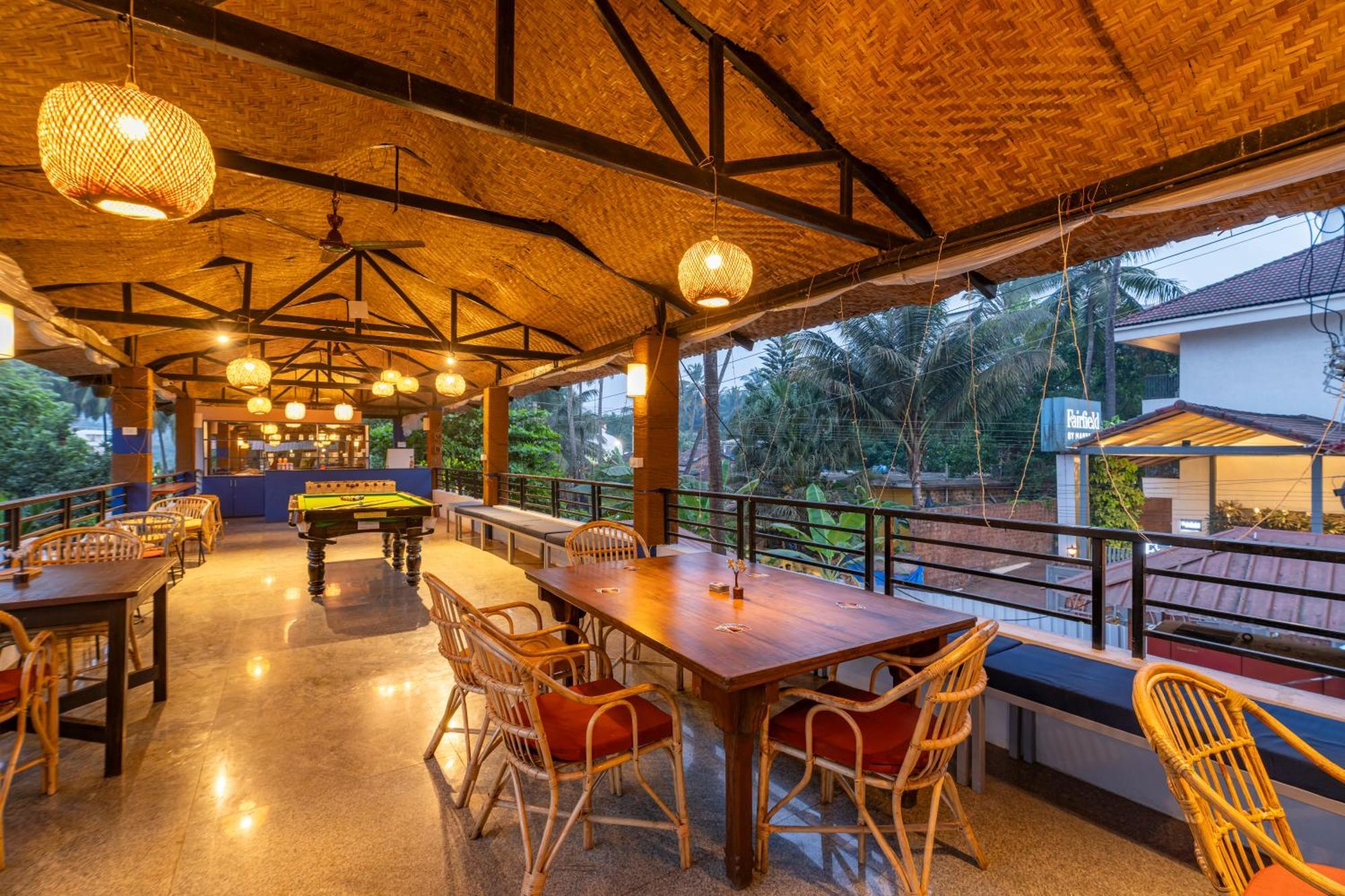 Madpackers Goa Anjuna - Bar Esterno foto