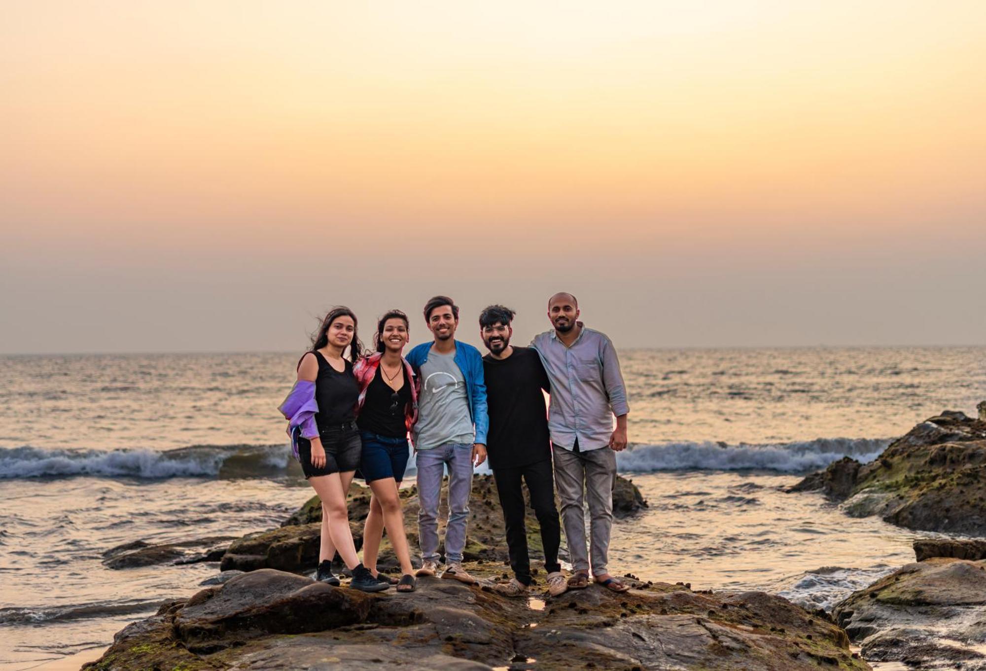 Madpackers Goa Anjuna - Bar Esterno foto