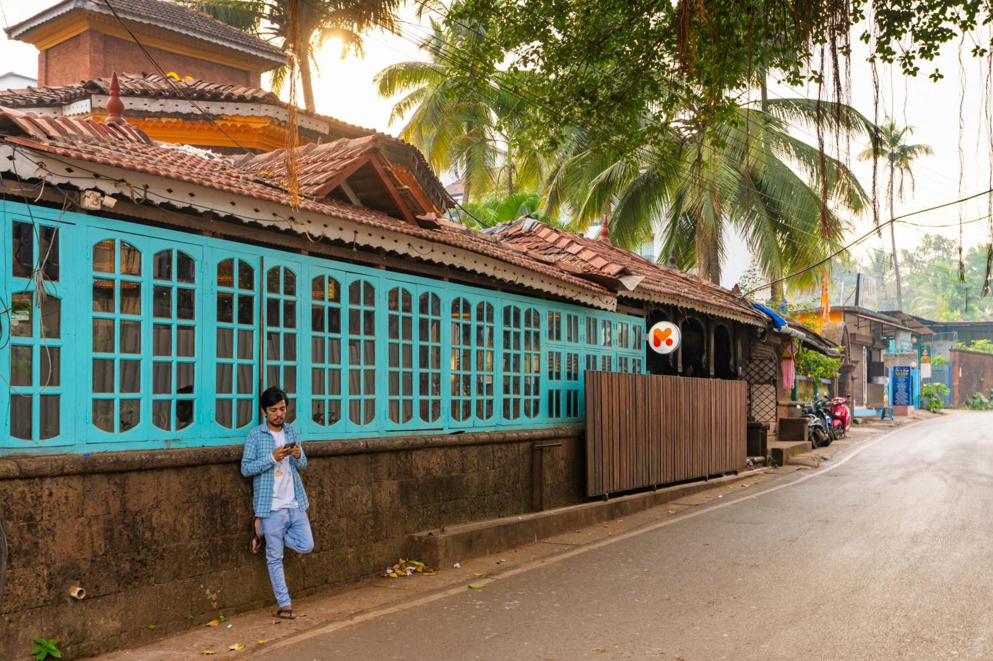 Madpackers Goa Anjuna - Bar Esterno foto